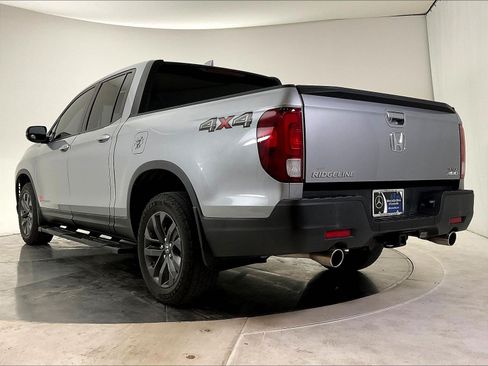 Used 2021 Honda Ridgeline Sport image 3