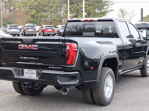 New 2026 GMC Sierra 3500 Denali w/ Denali Reserve Package AWD/4WD image 7