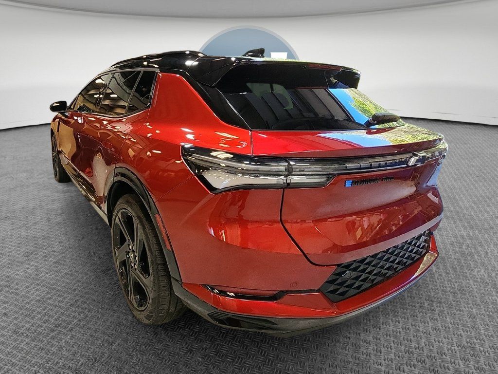 Used 2024 Chevrolet Equinox EV RS AWD/4WD image 7