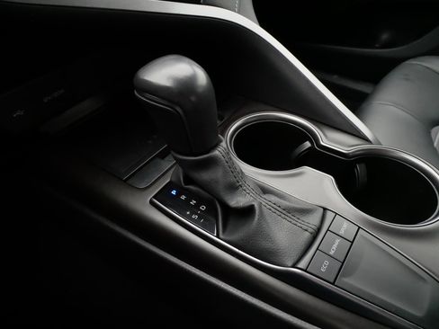 Certified 2024 Toyota Camry SE image 24