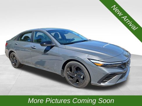 Used 2026 Hyundai Elantra Sport FWD image 1