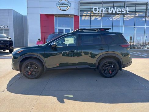 Used 2026 Nissan Rogue SV AWD/4WD image 2