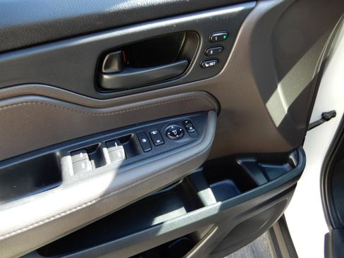 Used 2019 Honda Odyssey EX-L image 23