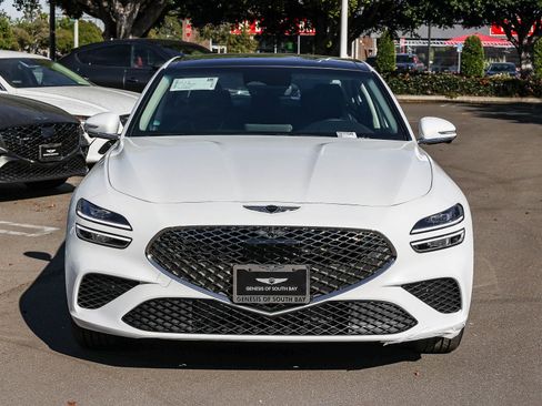 New 2026 Genesis G70 2.5T Prestige image 2