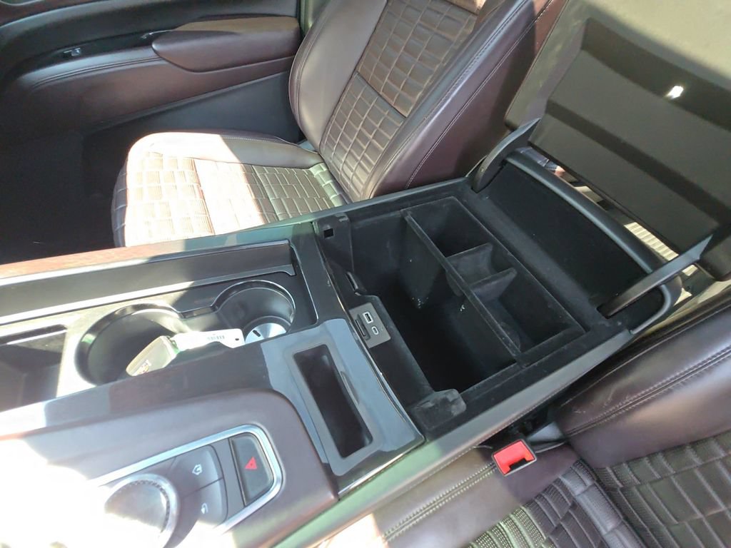 Certified 2023 Cadillac Escalade Sport Platinum w/ LPO, ONYX Package AWD/4WD image 33