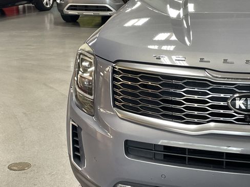 Used 2020 Kia Telluride SX w/ SX Prestige Package image 5