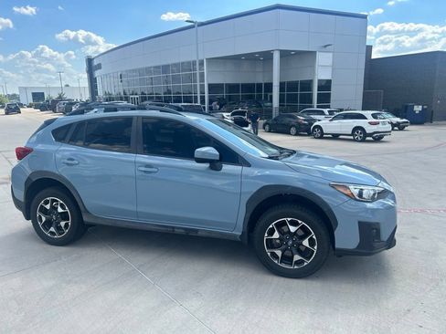Used 2019 Subaru Crosstrek 2.0i Premium w/ Eyesight System AWD/4WD image 2