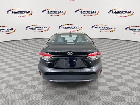 Used 2020 Toyota Corolla LE image 7