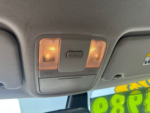 Used 2023 Kia Soul LX w/ Option Group 015 FWD image 19