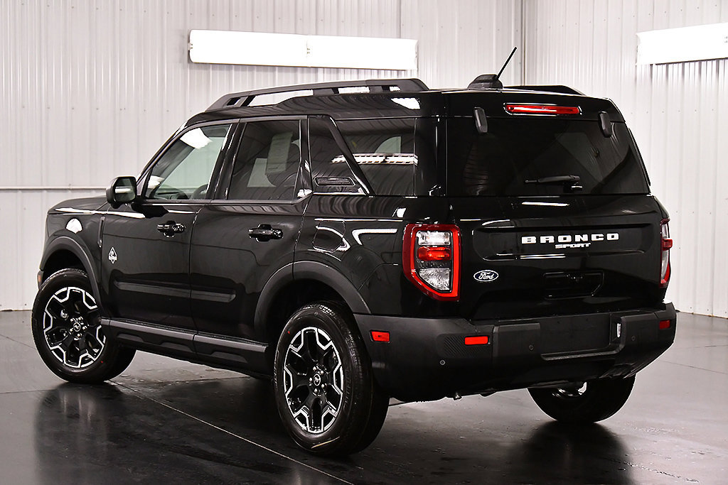 New 2026 Ford Bronco Sport Outer Banks w/ Outer Banks Tech Package+ AWD/4WD image 5