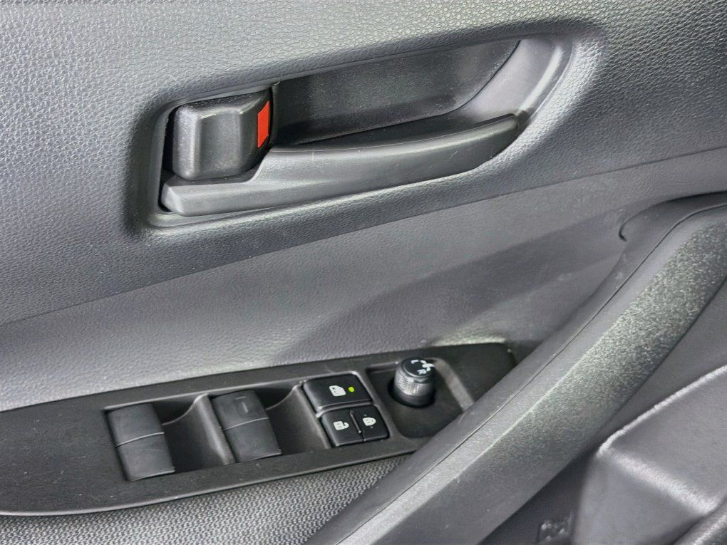 Used 2026 Toyota Corolla LE FWD image 24