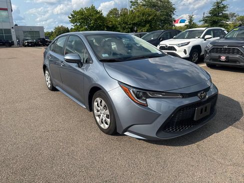 Used 2021 Toyota Corolla LE FWD image 9