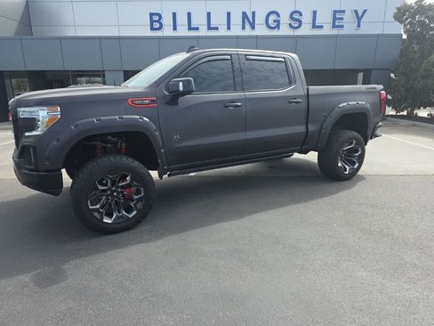 Used 2021 GMC Sierra 1500 SLT image 2