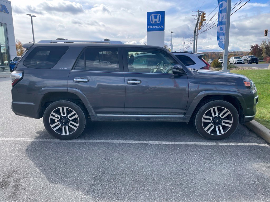 Used 2019 Toyota 4Runner Limited AWD/4WD image 6