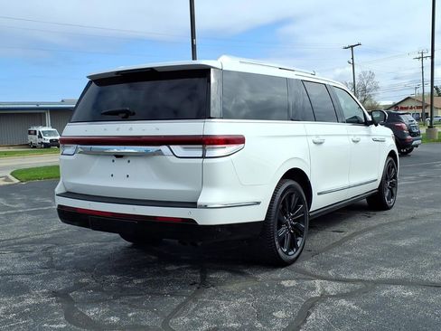 Used 2022 Lincoln Navigator L Reserve image 9