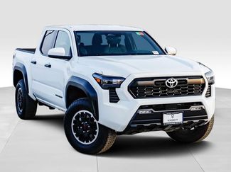 Used 2025 Toyota Tacoma TRD Off-Road video 2