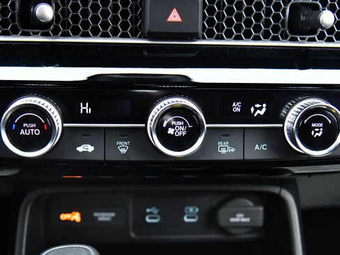 Used 2025 Honda Civic Sport image 22