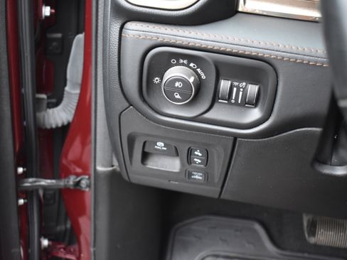 Used 2022 RAM 1500 Limited image 16