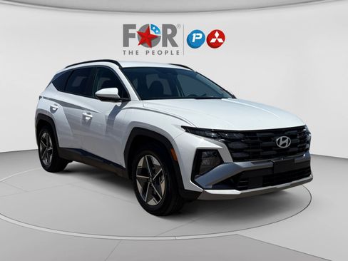 Used 2025 Hyundai Tucson SEL FWD image 7