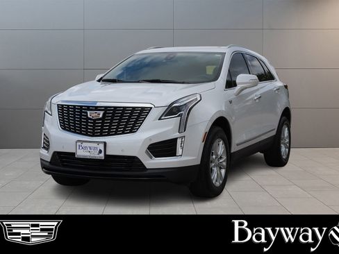 Certified 2024 Cadillac XT5 Luxury image 1