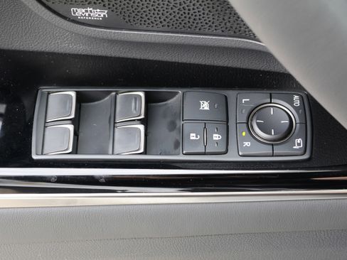 Used 2023 Lexus LX 600 F Sport image 15