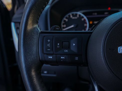 Used 2023 Nissan Rogue SL w/ SL Premium Package image 26