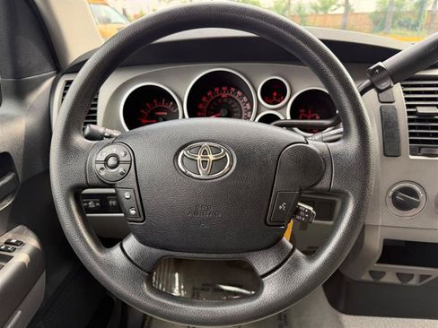 Used 2011 Toyota Tundra 4x4 Double Cab w/ Tow Pkg image 38