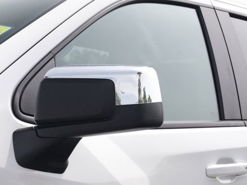 Used 2025 Chevrolet Silverado 1500 LT image 23