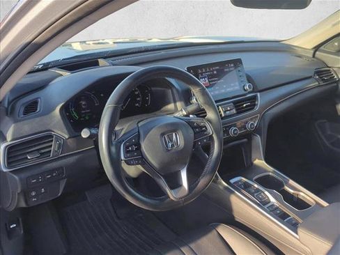 Used 2021 Honda Accord Touring image 7