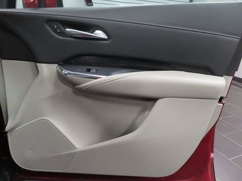 Certified 2023 Cadillac XT4 Premium Luxury w/ Enhanced Visibility Package image 14