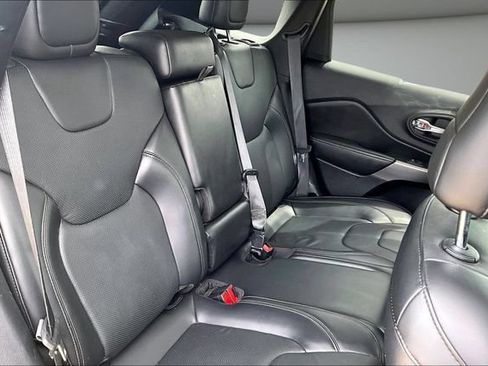 Used 2020 Jeep Cherokee Limited AWD/4WD image 25