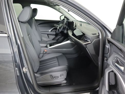 Used 2025 Audi Q5 2.0T Premium Plus w/ Premium Plus image 23