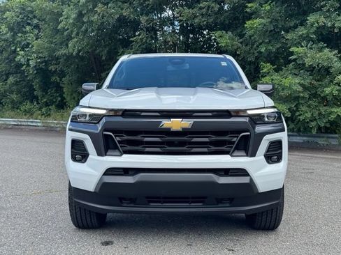 New 2026 Chevrolet Colorado LT w/ LT Convenience Package AWD/4WD image 2