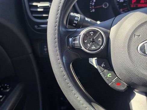 Used 2016 Kia Soul w/ Option Group 020 FWD image 26