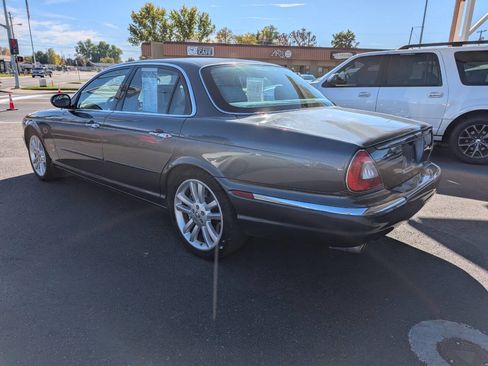 Used 2004 Jaguar XJ8 image 5