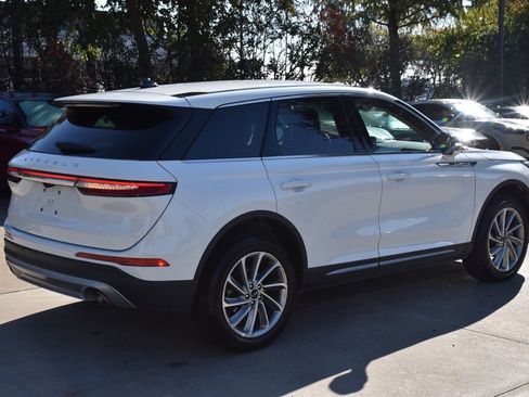 Certified 2025 Lincoln Corsair AWD w/ Equipment Group 101A image 7