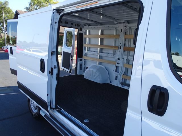Used 2025 RAM ProMaster 2500 w/ U-Haul Equipment Group FWD image 10