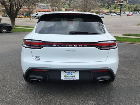 Used 2023 Porsche Macan AWD/4WD image 4