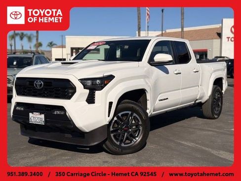 Used 2024 Toyota Tacoma TRD Sport image 1