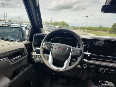 New 2026 GMC Sierra 1500 SLT w/ SLT Premium Plus Package AWD/4WD image 12