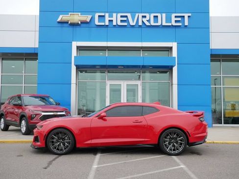 Used 2023 Chevrolet Camaro ZL1 RWD image 4