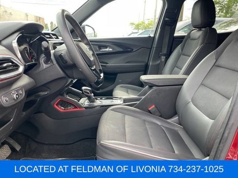Used 2022 Chevrolet TrailBlazer RS w/ Technology Package FWD image 6