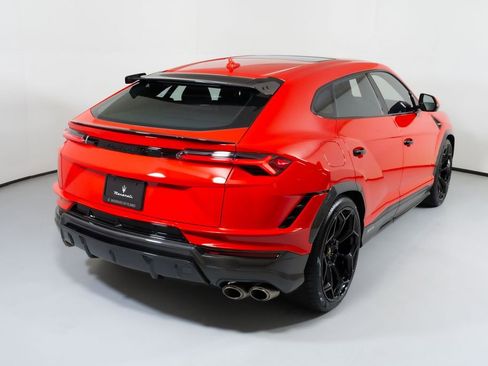 Used 2024 Lamborghini Urus Performante image 2