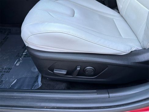 Used 2022 Hyundai Elantra Limited w/ Cargo Package image 19