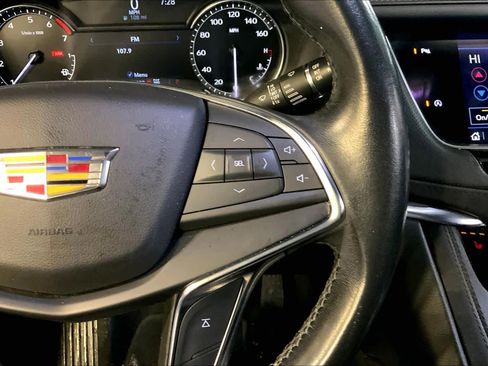 Used 2020 Cadillac XT5 Luxury image 24
