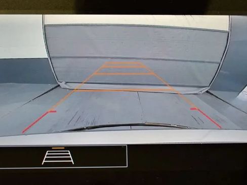 Used 2023 Chevrolet Malibu LT FWD image 32