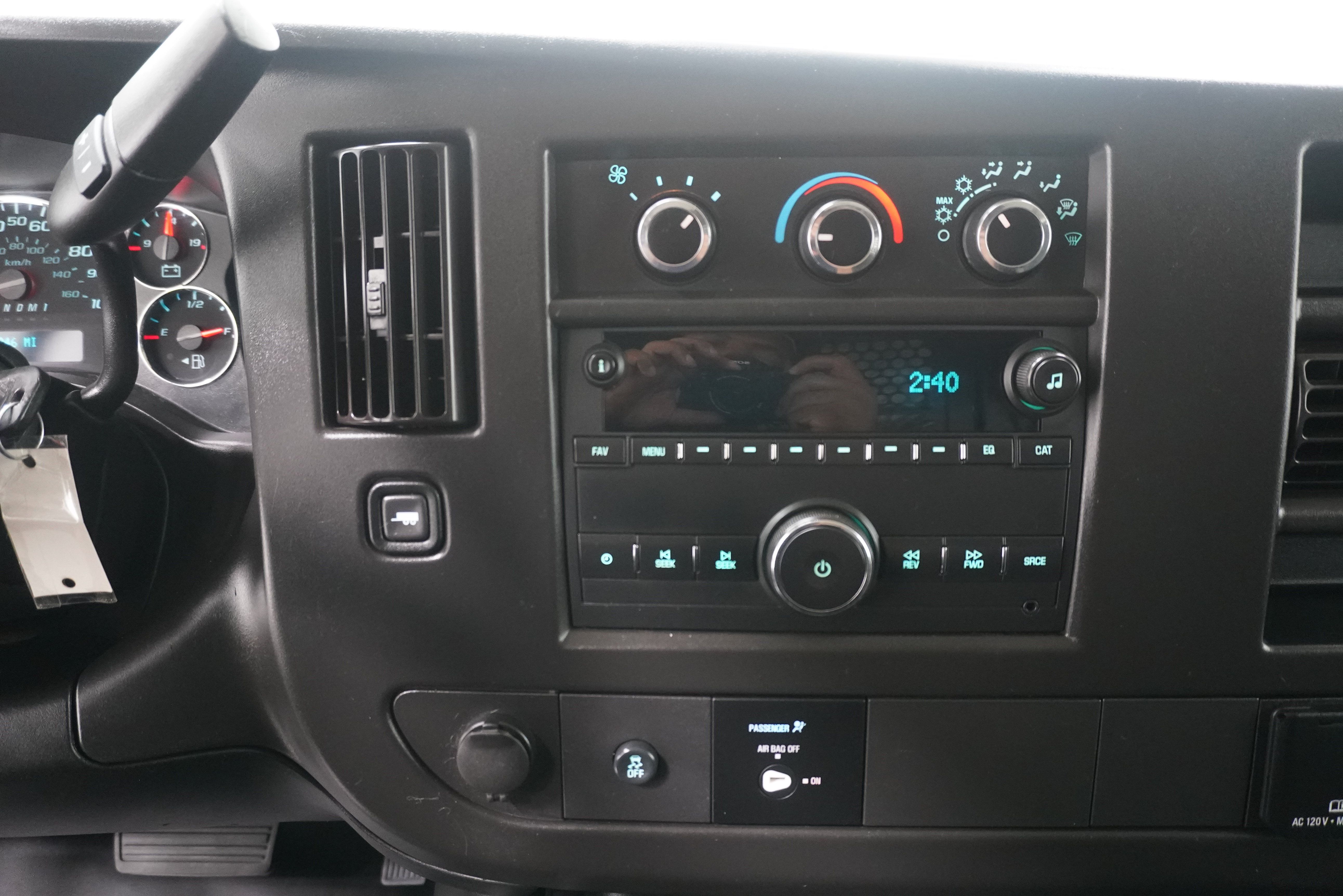 Used 2019 Chevrolet Express 2500 w/ Driver Convenience Package RWD image 15