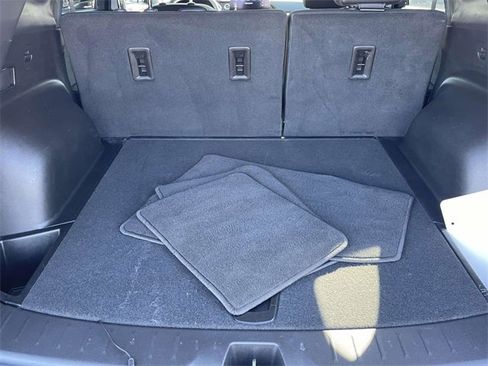 Used 2025 Chevrolet Blazer LT image 25