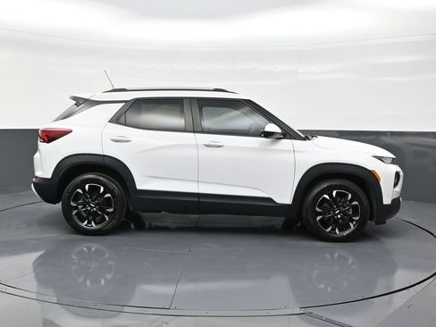 Used 2021 Chevrolet TrailBlazer LT w/ Convenience Package image 6