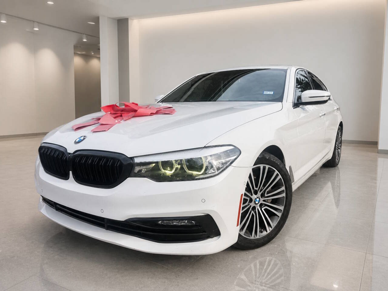 Used 2017 BMW 530i RWD image 1